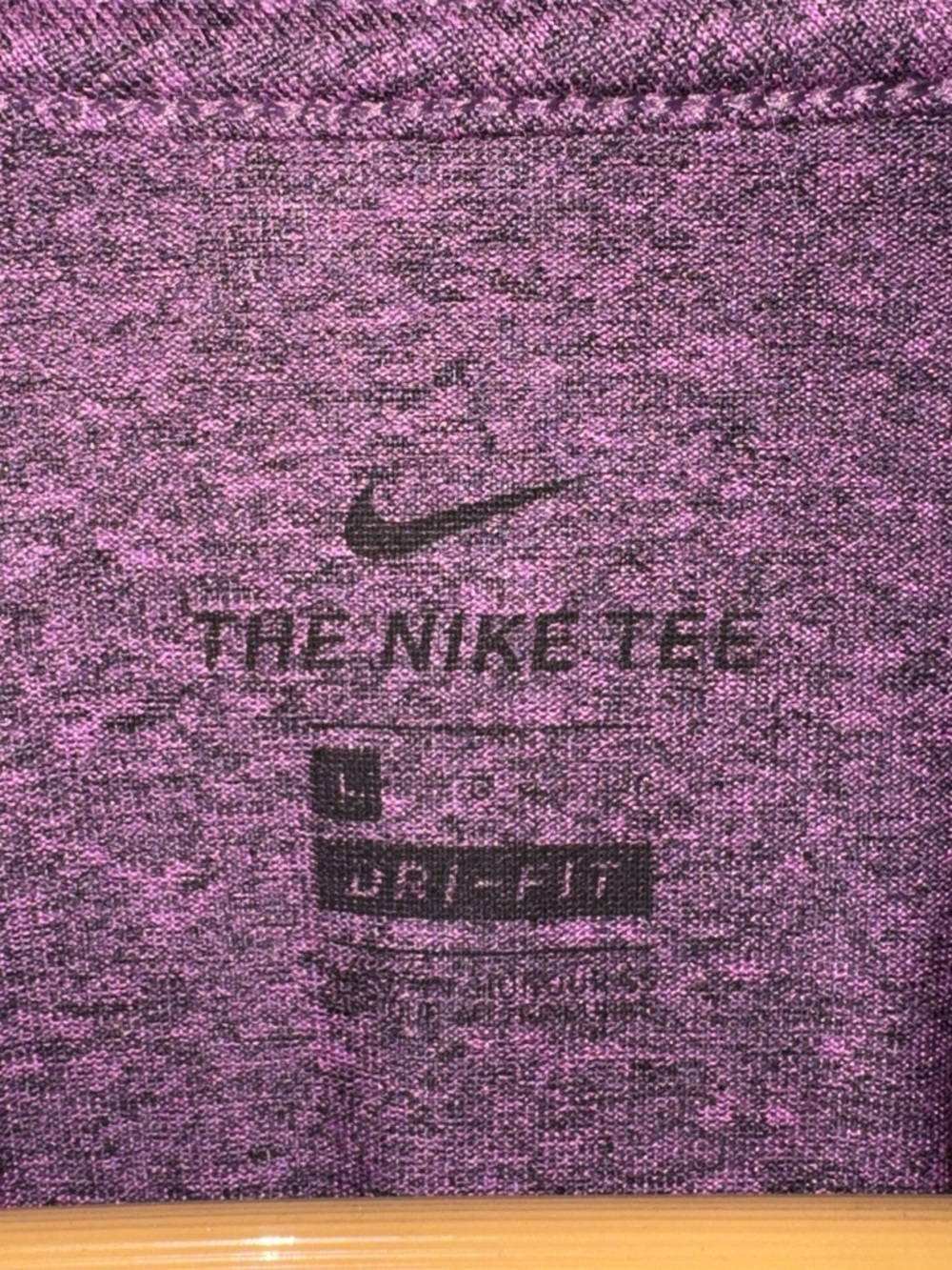 New with Tag The Nike Tee Legend Training T-shirt Purple Women’s Size Large - Picture 8 of 8